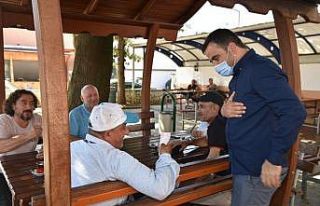 Başkan Özlü, mahallelere bayram ziyareti gerçekleştirdi