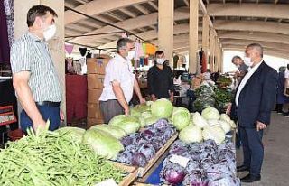 Başkan Zeybek vatandaşları Korona virüs konusunda...