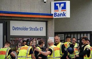 Berlin’de silahlı banka soygunu girişimi: 1 yaralı