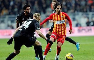 Beşiktaş Emre’yi istedi