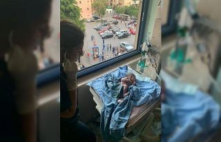 Beyrut’ta bir kadın patlamaya doğumhanede yakalandı