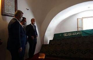 Bilal Erdoğan, Şeyh Edebali Türbesini ziyaret etti,...