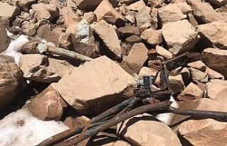 Bitlis’te düşen uçağın parçalarına 61 yıl...