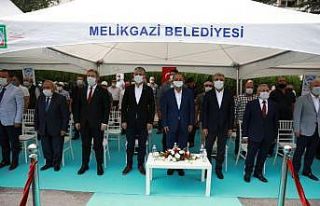 Bu tesiste dede torun bir arada