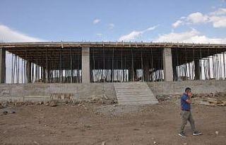 Bulanık’ta sosyal tesis inşaatına başladı