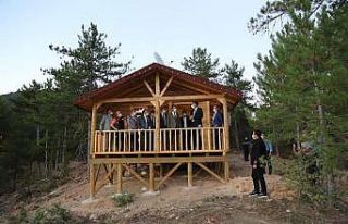 Bungalov evlerini inceledi