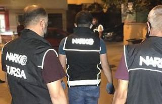 Bursa’da uyuşturucu satıcılarına nefes kesen...