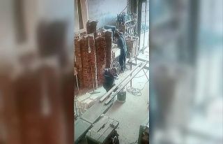 Çakmakla gaz kaçağını kontrol ederken yanıyordu