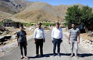 Çelikhan grup yolunu asfaltlanıyor