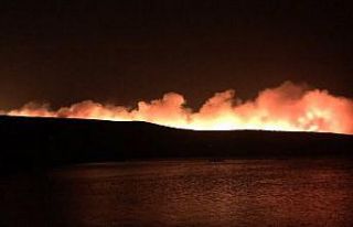 Çeşme’de yangın sebebiyle 4 site boşaltıldı