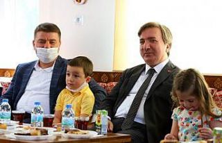 Çocuk evleri koordinasyon merkezinde bayram sevinci
