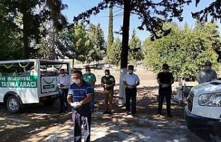 Covid-19 kurbanı ana-oğul toprağa verildi
