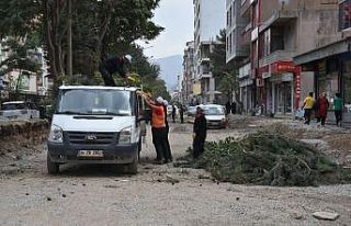 Cumhuriyet caddesinde sağlıklaştırma çalışmaları
