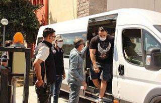 DEAŞ şüphelisi 7 kişi hakim karşısına çıkartıldı