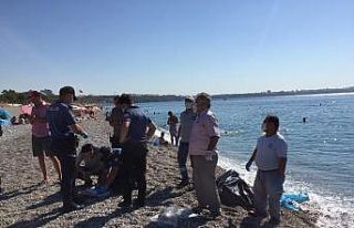 Denizde ölü bulunan yaşlı adamdan geriye bastonu...