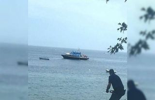 Denize girdikten sonra arkadaşına haber vermeden...