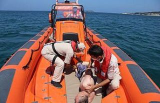 Denizlerde vatandaşların canı onlara emanet