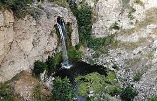 Doğa harikası şelale turizme kazandırılmayı...