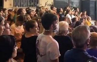Düğünde sadece 1 kişi maske taktı