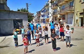 Elazığ’da çocuklar sevindirildi