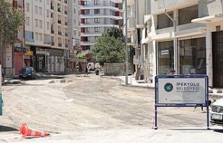 Ercişli Emrah sokak yenileniyor