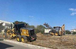 Ergene’de yeşil alanlara temizlik ve bakım yapılıyor