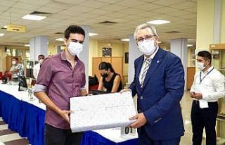 EÜ, ilk 200’den öğrenci aldı