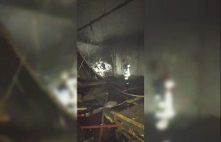 Fabrikada çıkan yangın maddi hasara neden oldu