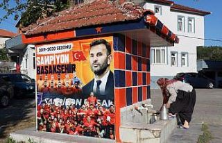 Fanatik çeşme şampiyon Medipol Başakşehir’in...