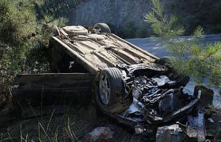 Fethiye’de otomobil takla attı: 2 yaralı