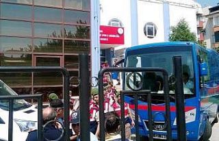 FETÖ’cü komiser yardımcısı ve 2 öğretmen...