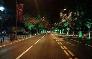 Gece mesaisinde yolların işaretleri yapıldı