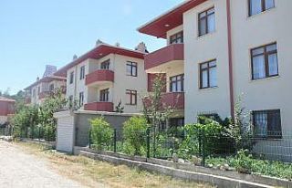 Gerze’de su çilesi: "Herkes gider aya, biz...