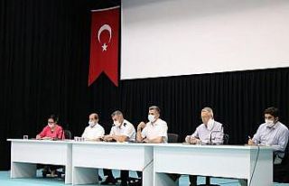 Gönen’de muhtar ve imamlara korona toplantısı