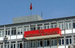 Gösteri ve yürüyüşler yasaklandı