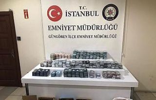 Güngören’de kaçak cep telefonu operasyonu