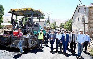Gürkan yol çalışmalarını inceledi