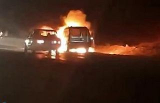 Hafif ticari araç alev alev yandı
