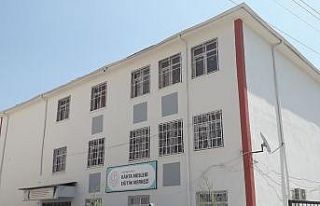 Hayırseverin bağışıyla okul tadilatı
