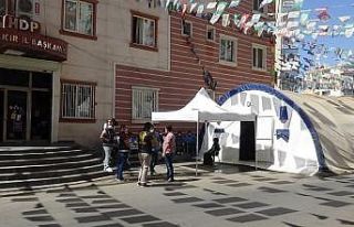 HDP önündeki ailelerin evlat nöbeti 349’uncu...