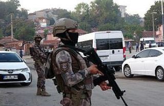 Helikopter destekli şafak operasyonu: 14 gözaltı