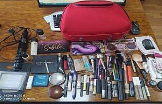 Hırsızlar kullanmış makyaj malzemesini çaldı,...