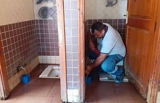 Hırsızlar tuvaletlerin musluklarını çaldı