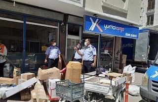 Iğdır’da kaldırımları işgal eden kargo firmaları...