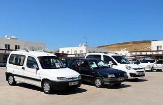 İkinci el oto pazarında soran çok alan yok