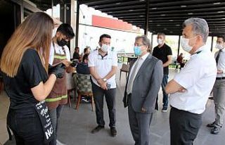 İl Sağlık Müdürü Benli, HES uygulamasını vatandaşlara...