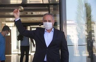 ilk ders yılı zili okullarda öğrencisiz çaldı
