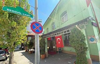 İmam Korona virüse yakalanınca cami 2 gün ibadete...