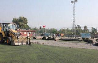 İskenderun’a FİFA standartlarında sentetik çim...