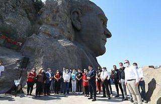 İzmir’in ilçelerinde 30 Ağustos coşkusu